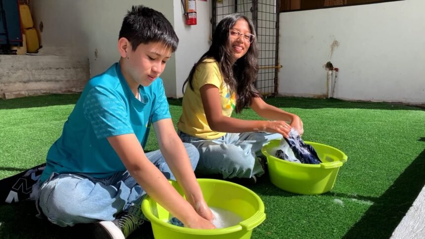 ¿Qué pasa si tu hijo/hija tiene que salir de la ciudad o el país y no sabe ni tender una cama, o lavar su propia ropa o barrer su habitación?