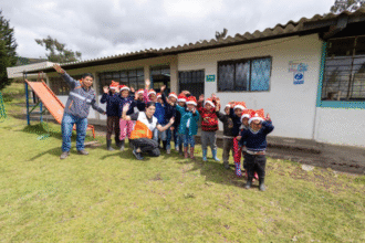 Niños beneficiarios de los programas de World Vision Ecuador durante actividades de acompañamiento emocional