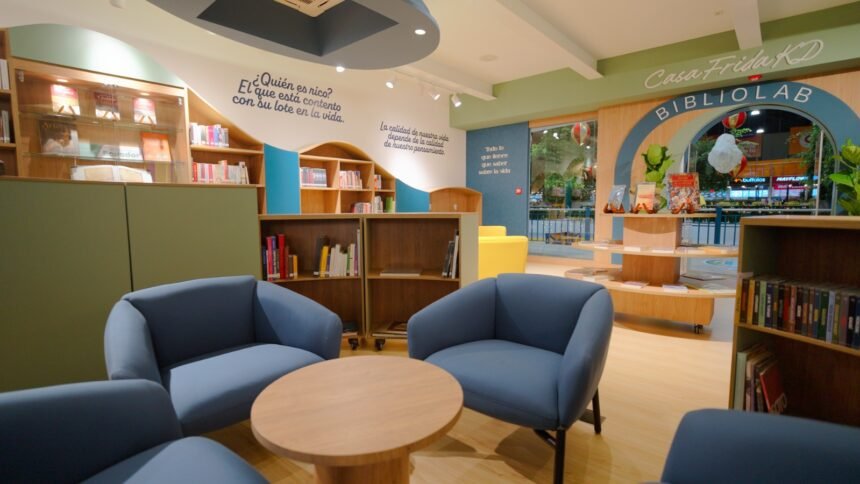 Entrega oficial de la Biblio Lab Casa Frida KD en Quicentro Sur, un espacio diseñado para fomentar la lectura, la creatividad y el aprendizaje en la comunidad del sur de Quito.