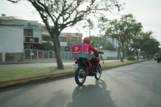 Los ecuatorianos pidieron de todo en 2025: desde comida rápida y productos de supermercado hasta artículos de farmacia y bebidas, según el reporte de PedidosYa.