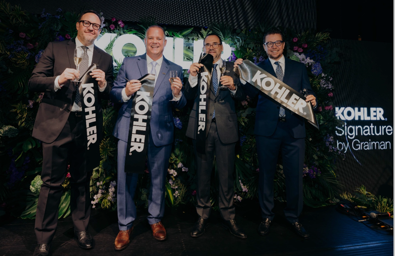 De izquierda a derecha: Juan Pablo Malo, Vicepresidente de Negocios del Grupo Industrial Graiman; Jake Lawson, Vice President of Sales & Business Units Kitchen & Bath de KOHLER para Américas; Alfredo Peña, Presidente Ejecutivo de Grupo Industrial Graiman; y Roberto Martínez, Managing Director Kitchen & Bath de KOHLER para Latinoamérica, durante la inauguración de la primera KOHLER Signature Store by Graiman en Ecuador