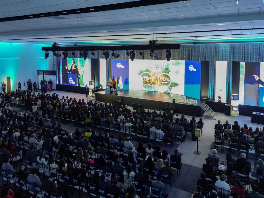 La Ekos Kumbre de Sostenibilidad 2026 reunirá a líderes y expertos internacionales en Quito para promover soluciones innovadoras centradas en el bienestar humano y la sostenibilidad.