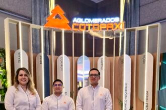 Aglomerados Cotopaxi impulsa alianzas estratégicas que integran innovación, diseño y eficiencia para fortalecer el sector de la construcción y el interiorismo en Ecuador.