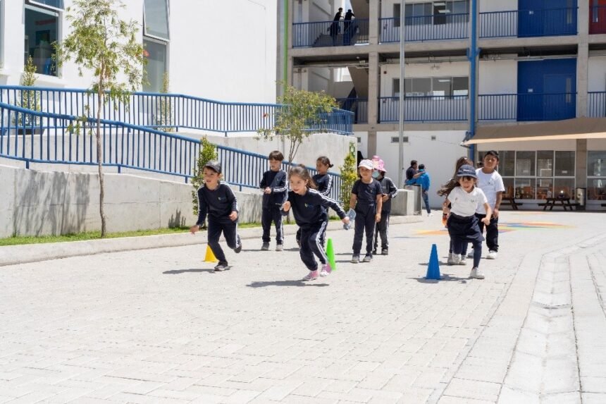 El regreso a clases tras las festividades es clave para fortalecer hábitos, motivación y bienestar en los estudiantes.