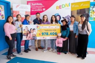 La entrega del aporte se realizó en Riobamba, en un encuentro con madres beneficiarias de los programas de REDNI.