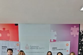 Xiaomi entrega smartphones de la Serie 15T a la Reina de Quito y su corte para fortalecer la labor social de la Fundación Reina de Quito.