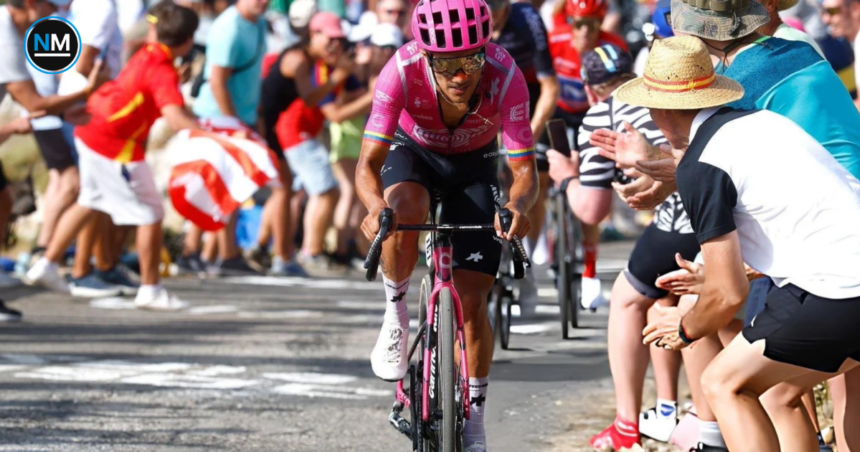Richard Carapaz durante la Vuelta a España 2026 antes de la última etapa en Granada