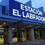 Exterior de la estación El Labrador del Metro de Quito