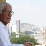 Carlos Eduardo Jaramillo Castillo, poeta ecuatoriano y Premio Eugenio Espejo 2007.