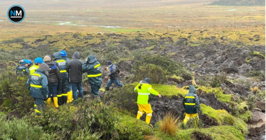 Muro de contención colapsado y afectaciones en una vía de La Argelia Baja, sur de Quito