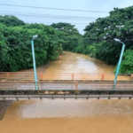 Inundaciones por el desbordamiento del río Tenguel en Guayas, Ecuador