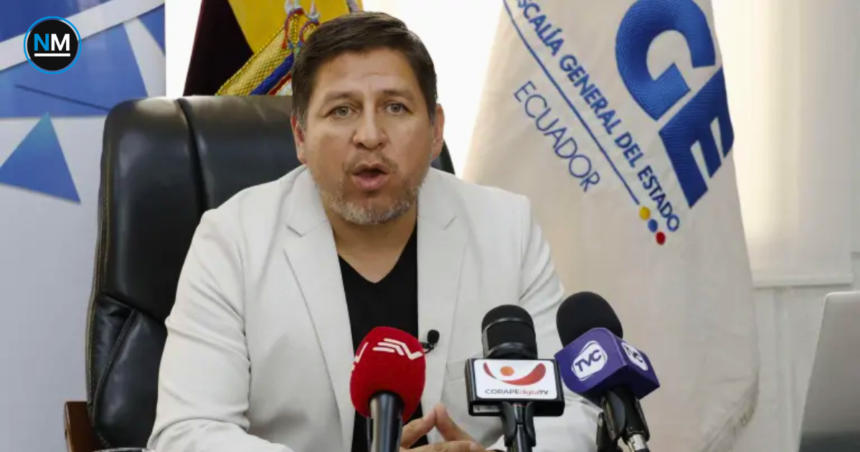 Fiscal provincial de Pichincha, Darwin Jaramillo, durante una rueda de prensa sobre la investigación al juez Renán Andrade